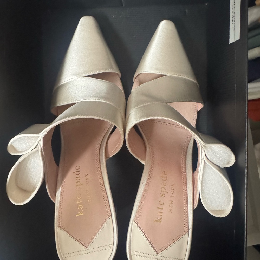 Kate Spade Cream Heels with Elegant Bow Detail